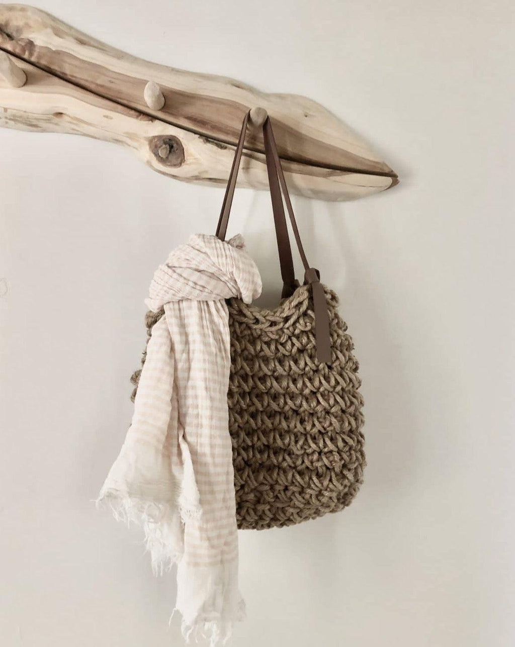 Handmade Natural Fibre Vegan Minimalist Carry Bag - A Bohemia Life